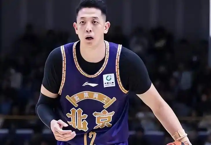 沈梓捷北控表现低迷引交