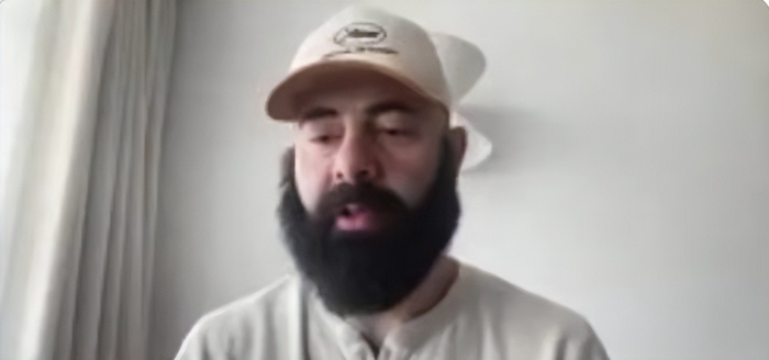 老鹰豪取10连胜 萨利赫交易策略成重建关键