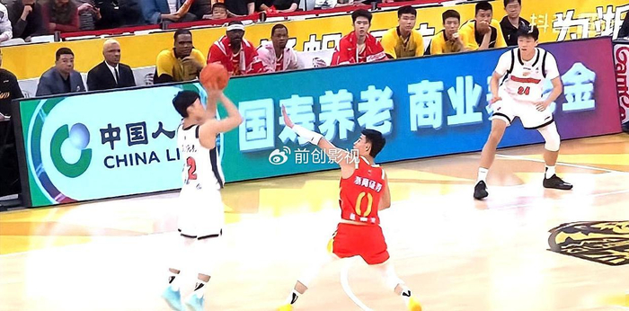 广东客场掀翻广厦终结主场不败纪录三连胜锁定