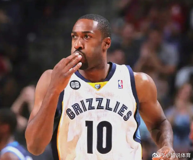 阿里纳斯60分神射掀技术革命 伤病与争议终成传